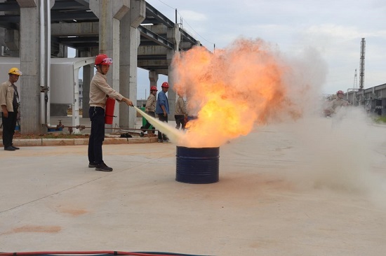 海利集團(tuán),長沙殺蟲劑,長沙光氣衍生物,長沙氨基酸保護(hù)劑,長沙鋰離子電池材料 海利集團(tuán),長沙殺蟲劑,長沙光氣衍生物,長沙氨基酸保護(hù)劑,長沙鋰離子電池材料